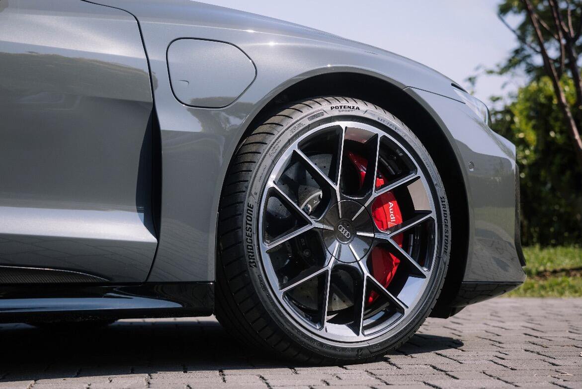 Tire Service